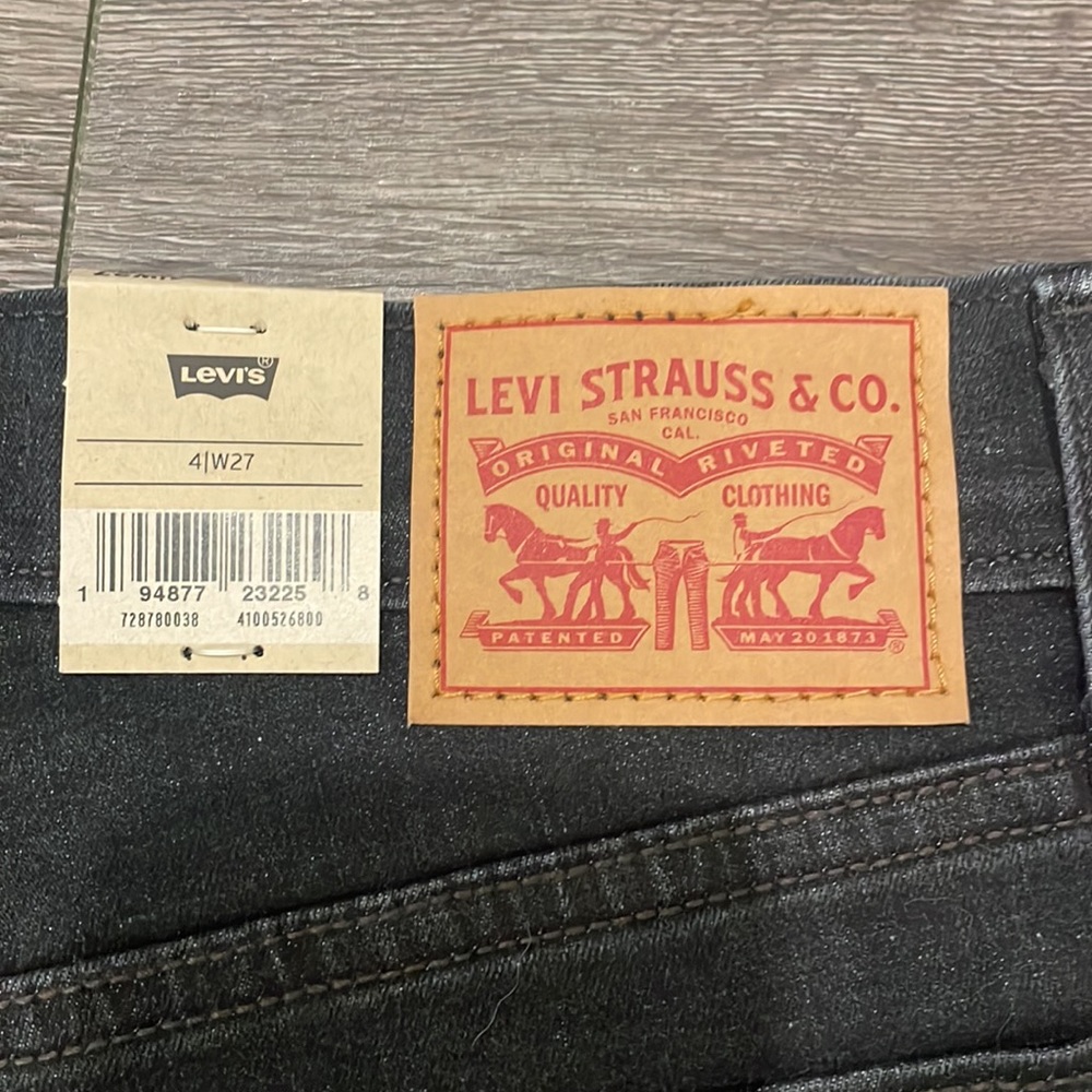LEVIS High Ride Short - Picture 3 of 4